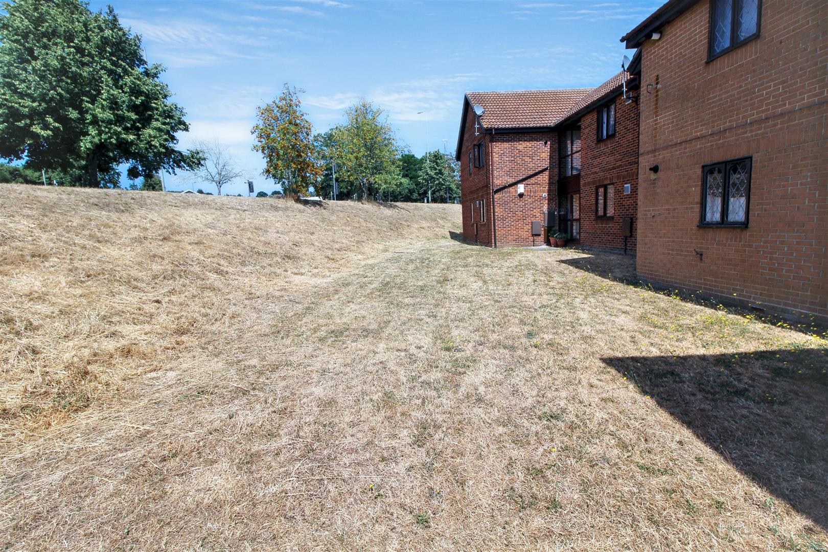 Ashmere Close, Calcot, Reading